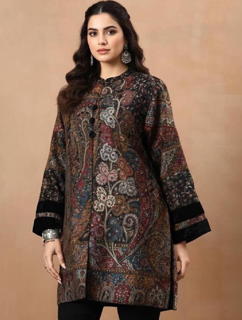 Women paisley flared sleeves floral jacquard kurta