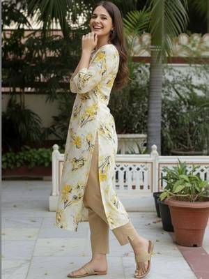 Women floral embroidered thread work kurta 2