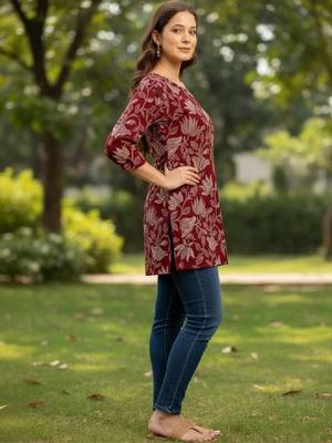 Women ethnic motifs printed kurta 2
