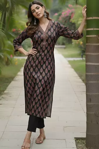 Women ethnic motifs printed kurta
