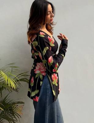 Women floral printed kurta 2