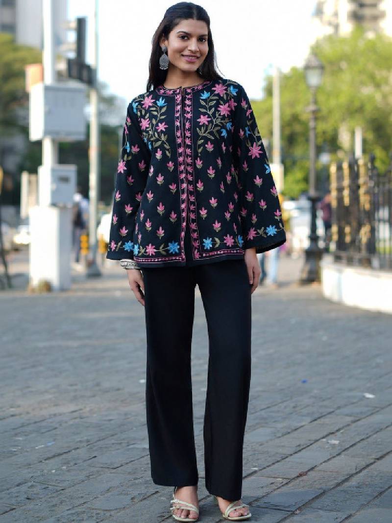 Black floral embroidered notch neck thread work straight cotton kurta