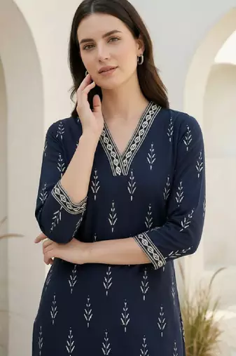 Women ethnic motifs printed kurta