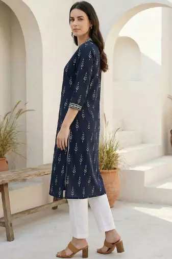 Women ethnic motifs printed kurta