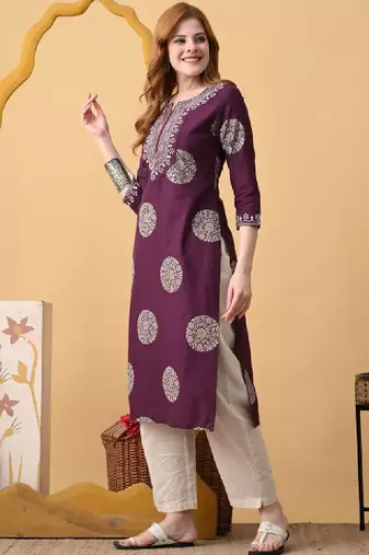 Women embroidered floral kurta