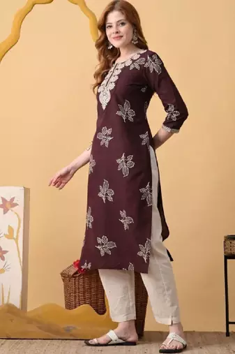Women embroidered floral kurta