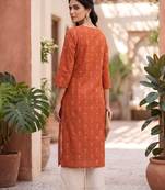 Women ethnic motifs printed kurta