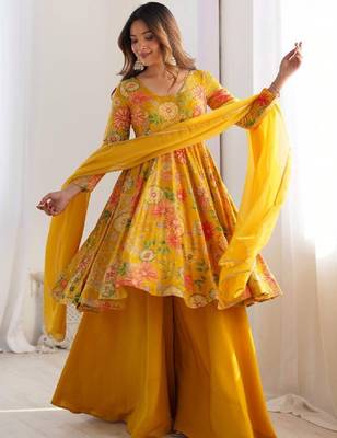 Women floral printed floral anarkali kurta 2