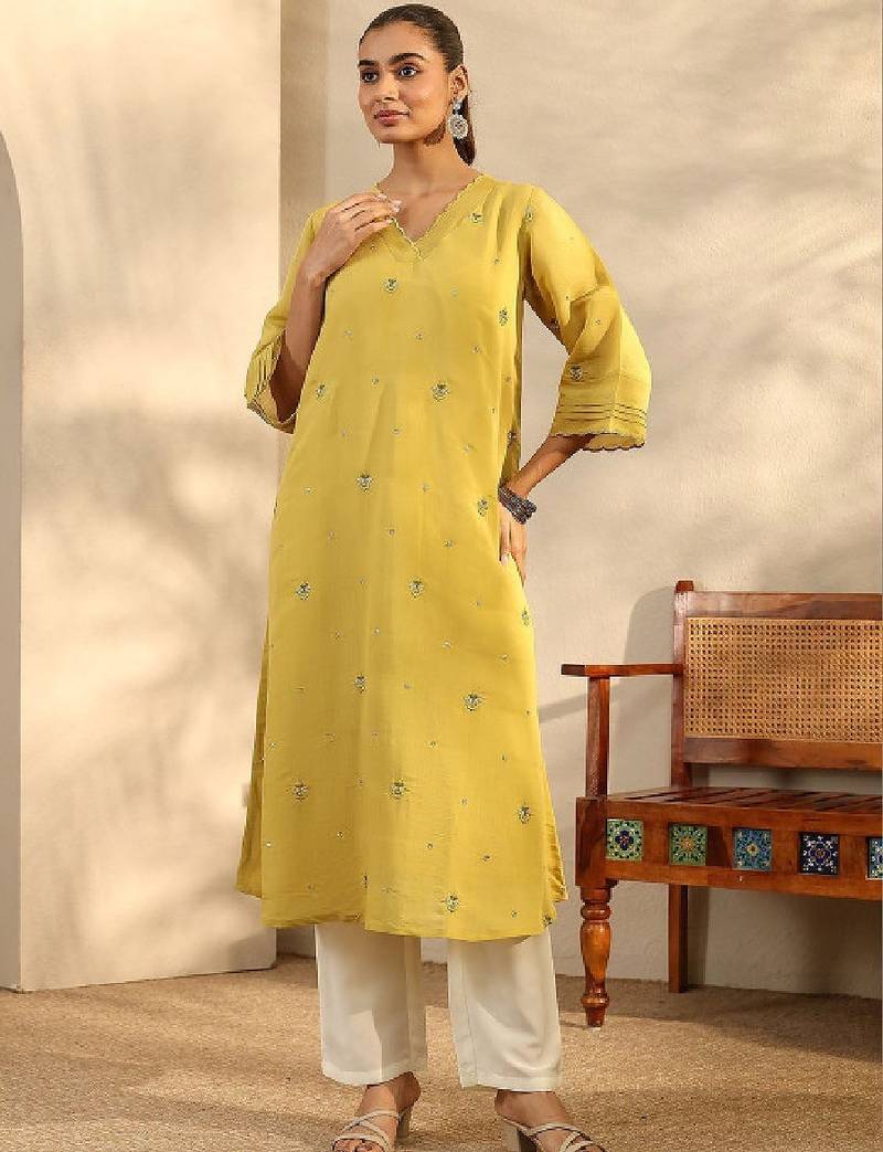 Women embellished mirror work kurta