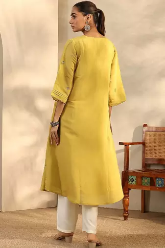 Women embellished mirror work kurta