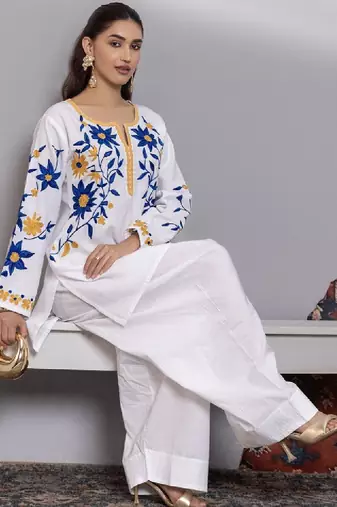 Women white floral embroidered thread work jacquard cotton kurta
