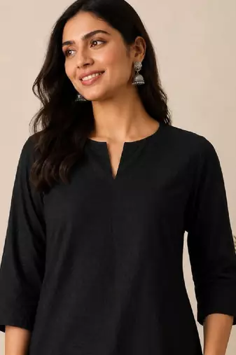 Women black pure cotton solid straight kurta
