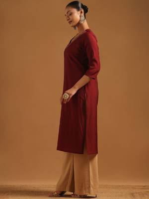 Women embroidered thread work kurta 1