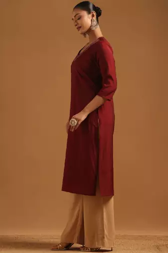 Women embroidered thread work kurta