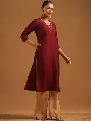 Women embroidered thread work kurta 2