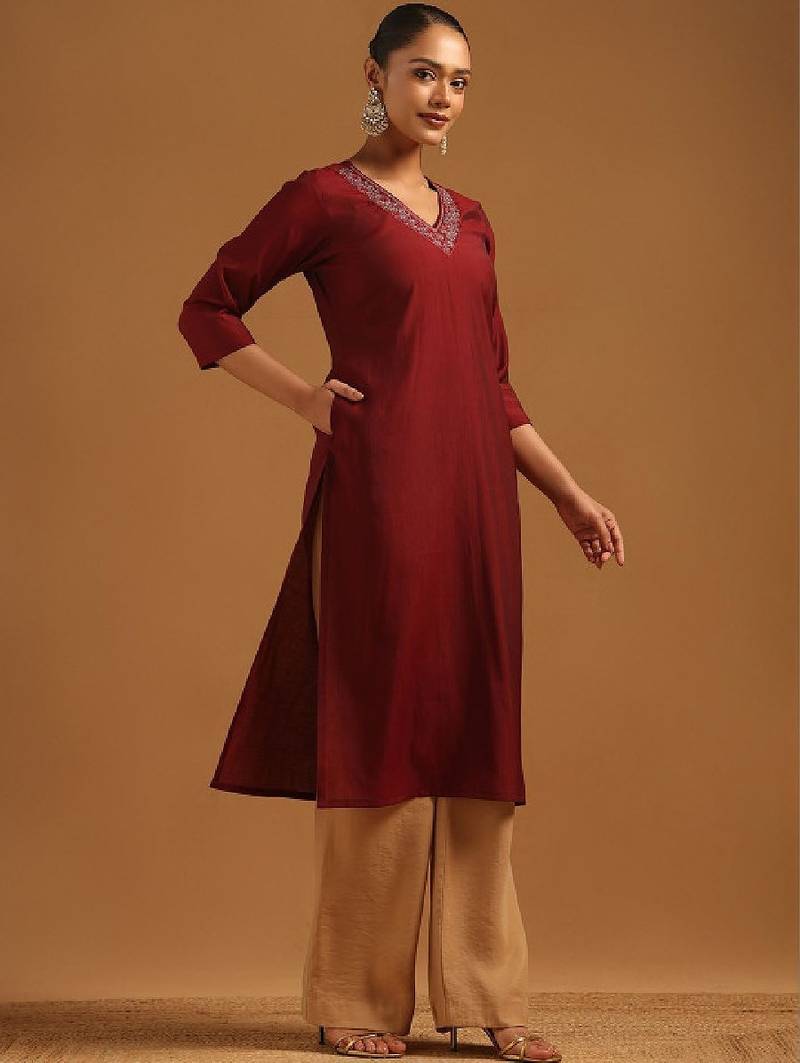 Women embroidered thread work kurta