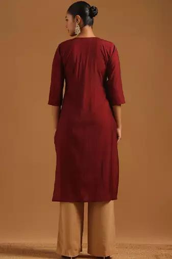 Women embroidered thread work kurta