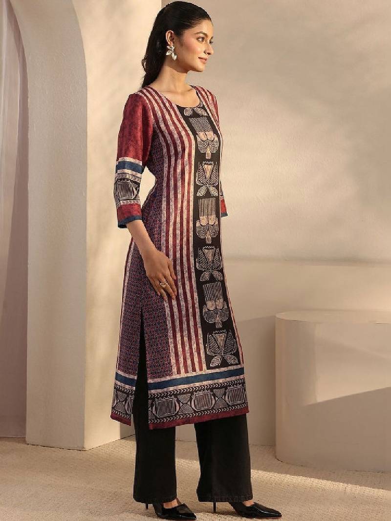 Women maroon striped printed straight kurta