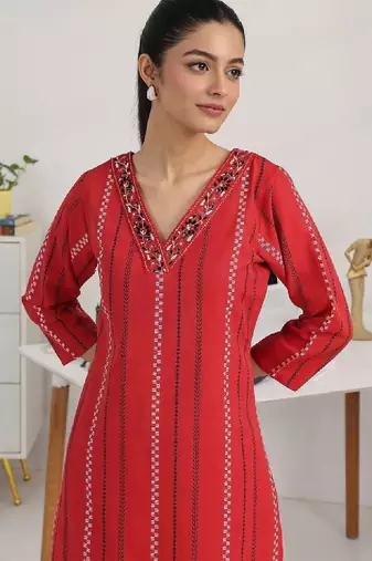 Women printed thread work kurta
