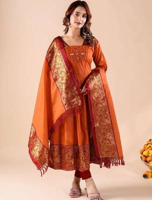 Women ethnic motifs thread work jacquard anarkali kurta 1