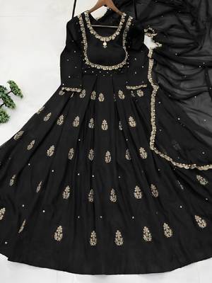 Women embellished grandeur & majestic artwork georgette anarkali kurta 3