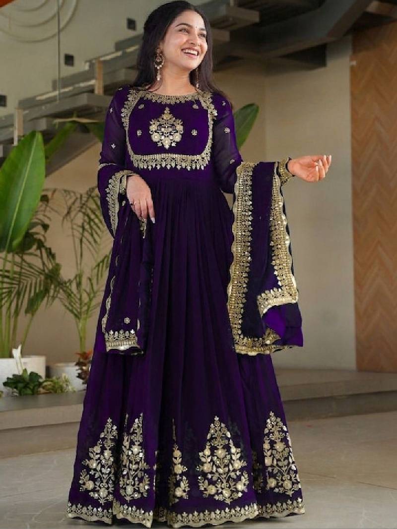 Women embellished grandeur & majestic artwork georgette anarkali kurta
