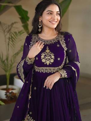 Women embellished grandeur & majestic artwork georgette anarkali kurta 2
