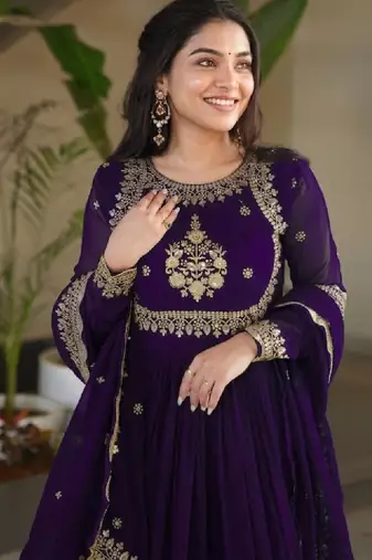 Women embellished grandeur & majestic artwork georgette anarkali kurta