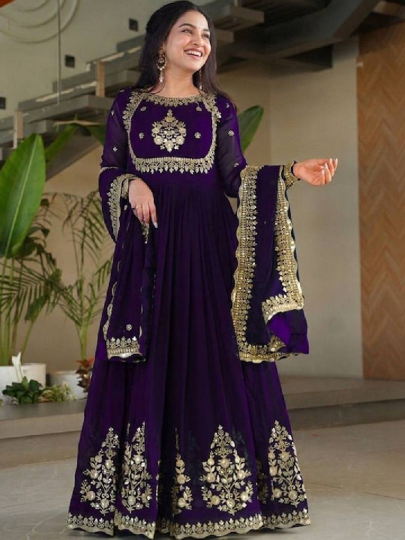 Women embellished grandeur & majestic artwork georgette anarkali kurta