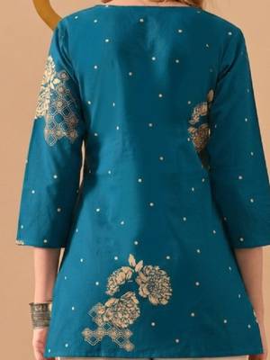 Women floral printed kurta 2