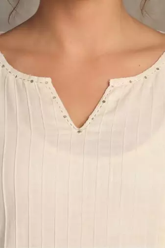 Women thread work kurta