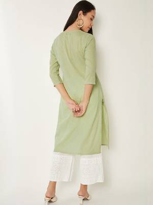 Women floral embroidered thread work floral kurta 2
