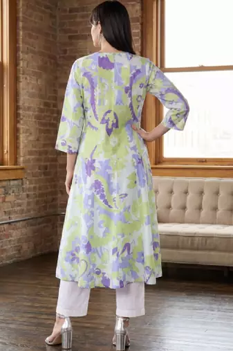 Women paisley printed indie prints kurta
