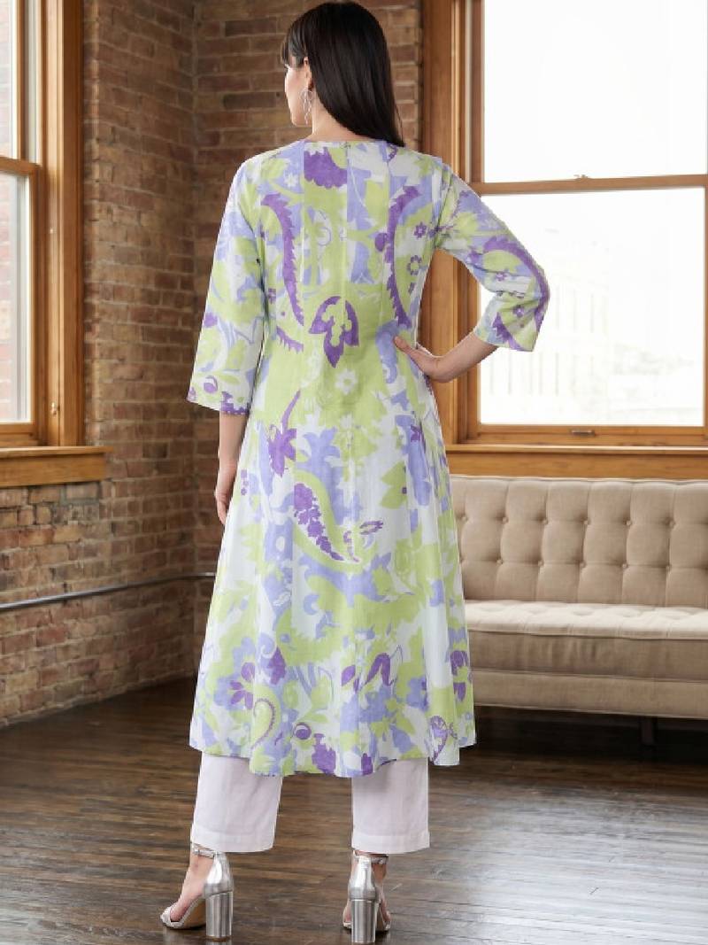 Women paisley printed indie prints kurta