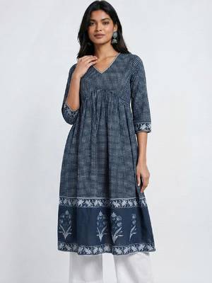 Women polka dot printed indie prints kurta 1