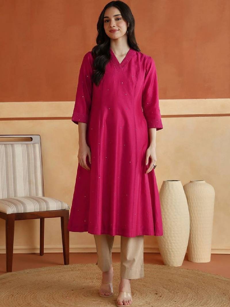 Women embellished sequinned kurta