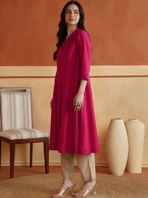 Women embellished sequinned kurta 2