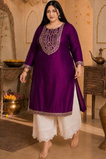 Women embellished thread work kurta