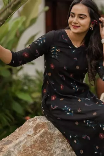 Women floral printed kurta