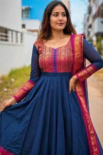 Women ethnic motifs empire chanderi cotton kurta with dupatta