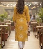 Women ethnic motifs printed thread work kurta