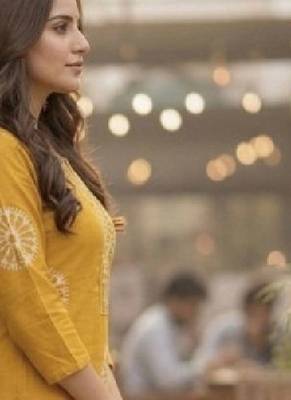 Women ethnic motifs printed thread work kurta 2
