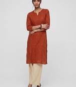 Women embroidered sequinned kurta