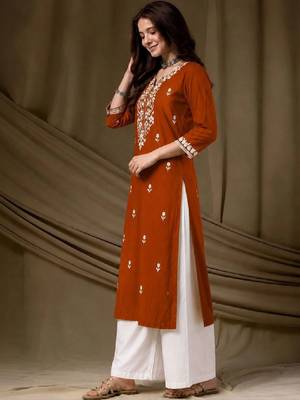 Women embroidered thread work kurta 1