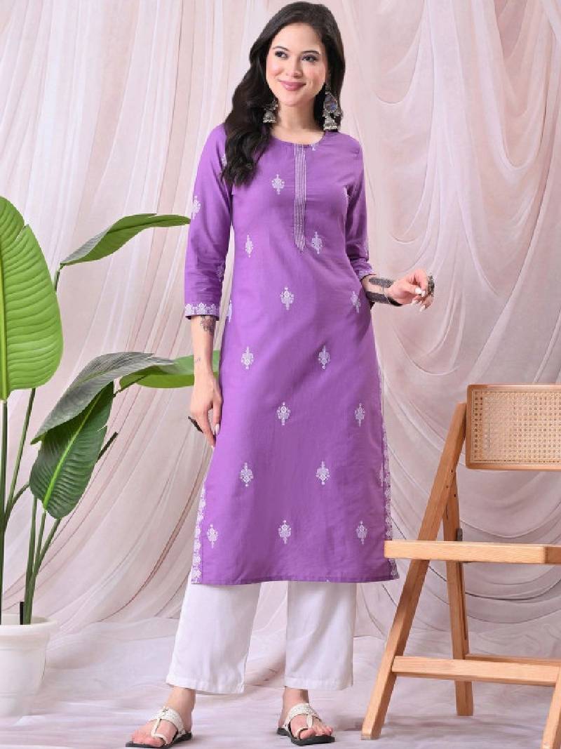Women thread work kurta