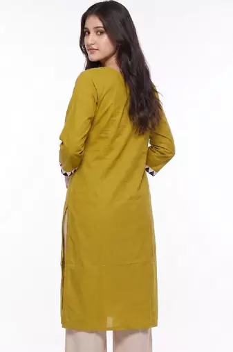 Women ethnic motifs printed mirror work kurta