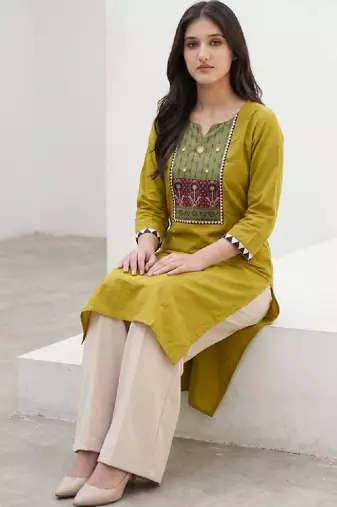 Women ethnic motifs printed mirror work kurta