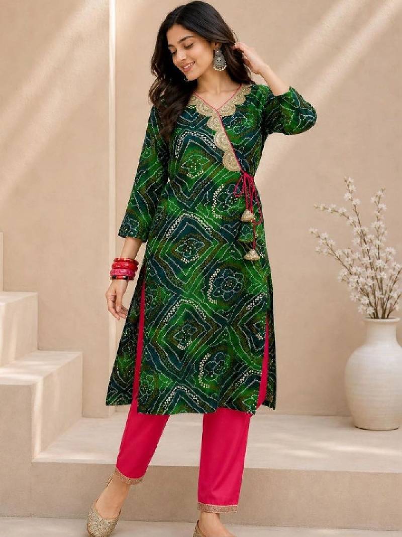 Women bandhani printed gotta patti kurta