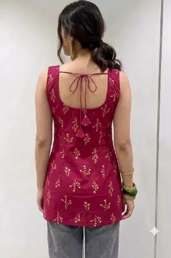 Women ethnic motifs printed kurta