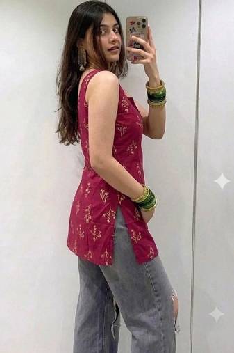 Women ethnic motifs printed kurta